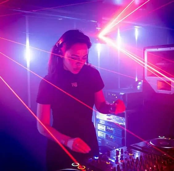 nina kraviz