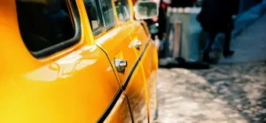 taxi amarillo