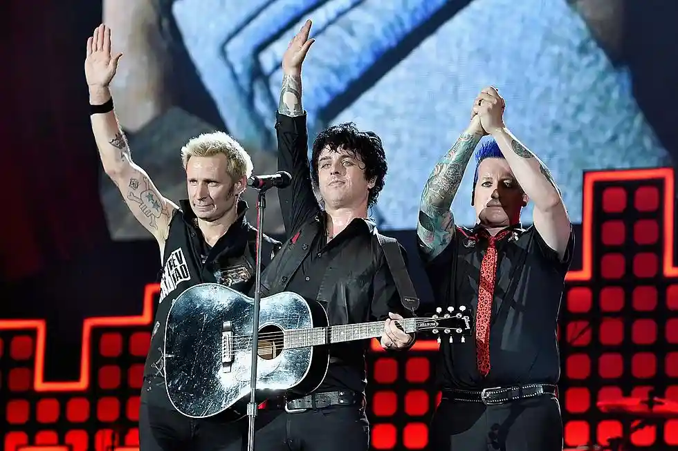 Green day saludando al publico
