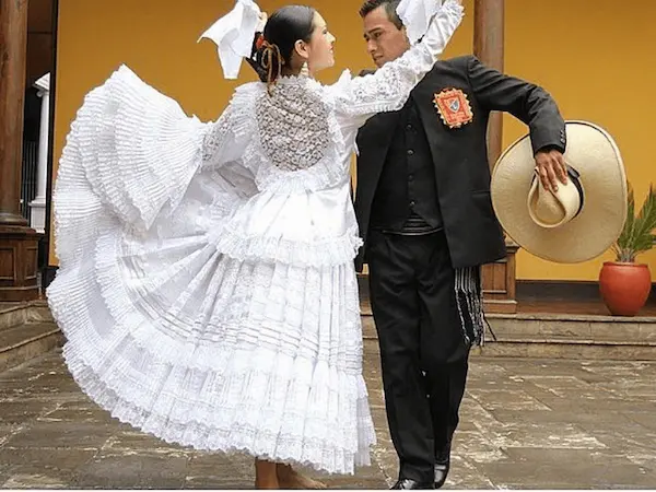 Géneros peruanos que acompañan el viaje