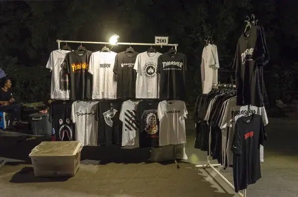 Cómo funciona el merchandising de conciertos