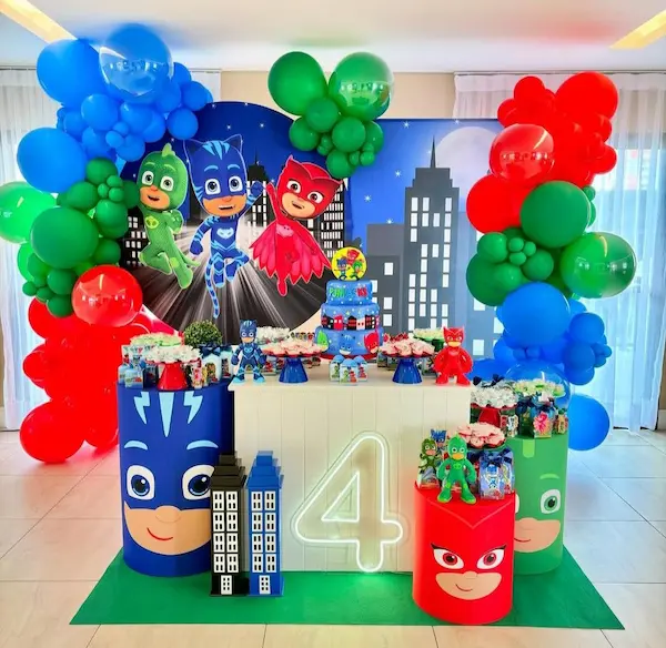 fiesta temática de serie Pj Mask para niños