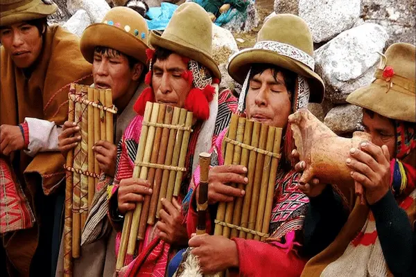 Montaña 7 Colores Un viaje junto a la musica andina