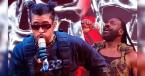 Bad Bunny actuando en la WWE, combinando su carrera musical con la lucha libre y su influencia en la cultura pop.