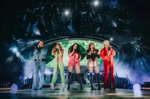 RBD conciertos de la gira Soy Rebelde Tour 2023 frente a miles de fans.