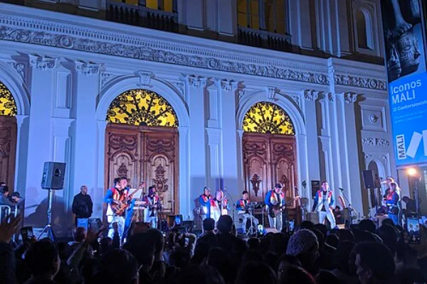 Los Shapis en concierto en Lima en 2024